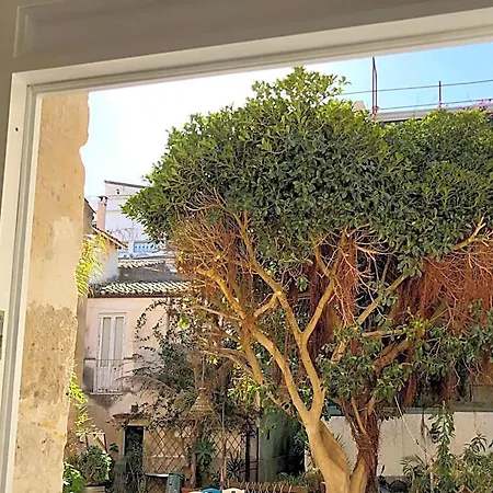 Ortigia Lägenhetshotell