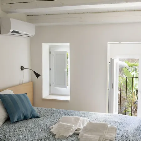 Ortigia Lägenhetshotell 4*